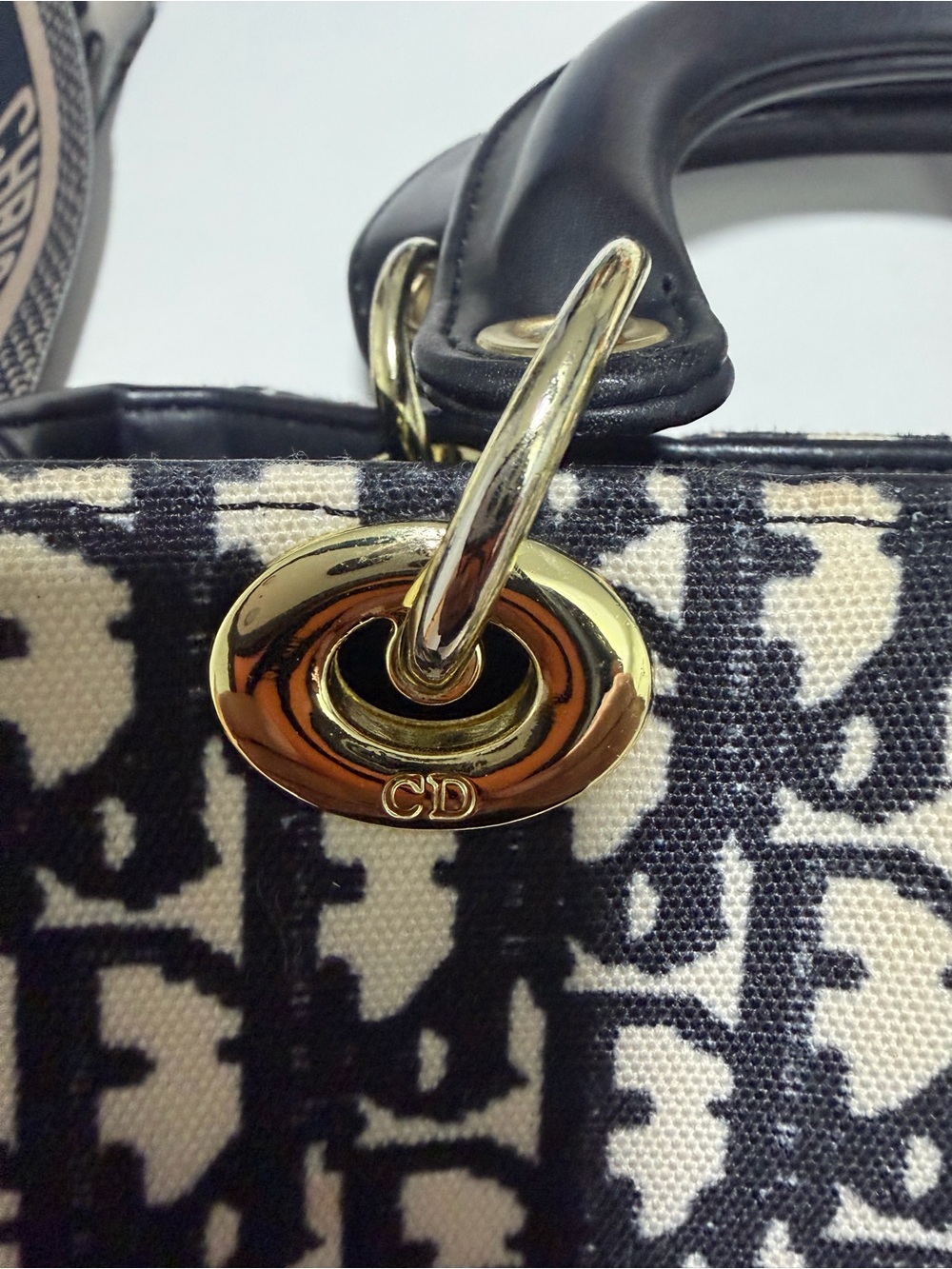 Dior Black & Cream Lady Dior Oblique Satchel with Strap - Picture 5 of 11